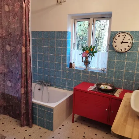 Mikrogaarden Shared Kitchen&bathroom
